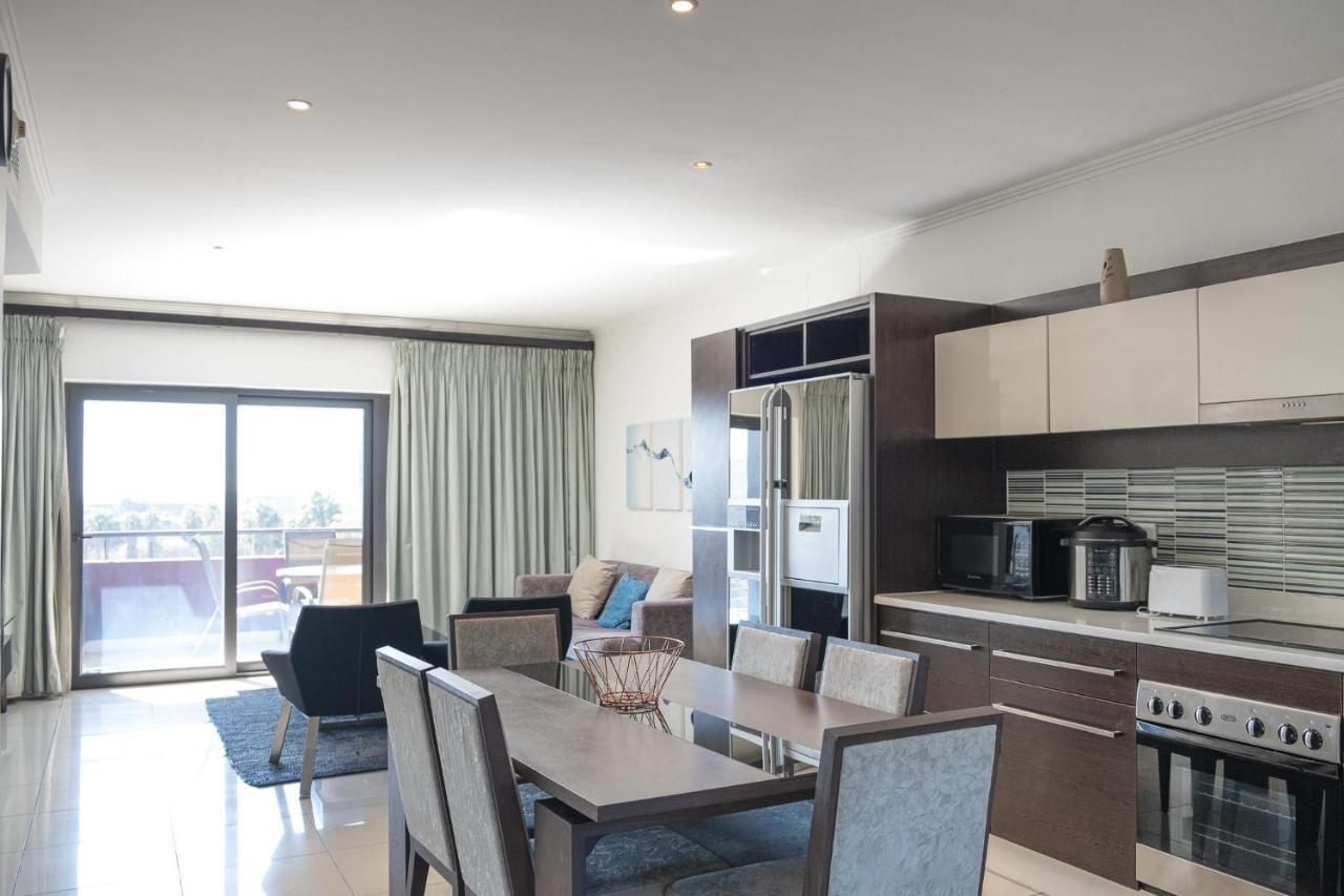 The Nicol Hotel Bedfordview Йоханесбург Екстериор снимка
